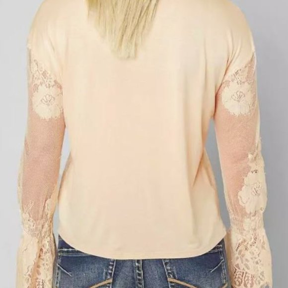 Daytrip Lace Top - Picture 2 of 2